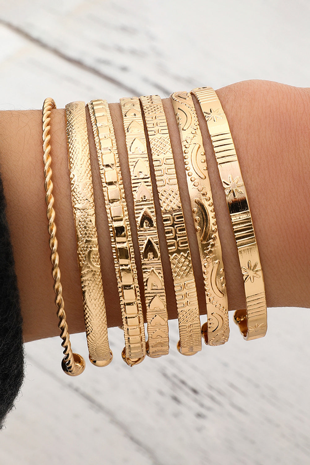 Gold 7pcs Textured Open Alloy Bangle Set