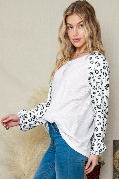 Cheetah Color Block Waffle Knit V Neck Long Sleeve TopCheetah Color Block V-Neck Knit Top