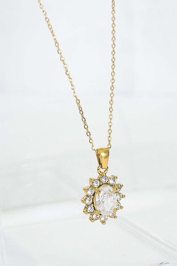 Natural Elements White Sunburst Necklace